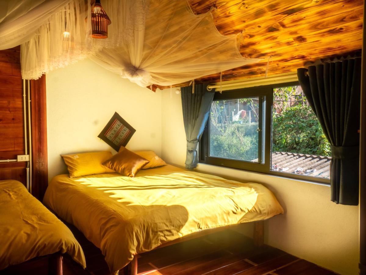 Wild Apple Homestay サパ エクステリア 写真