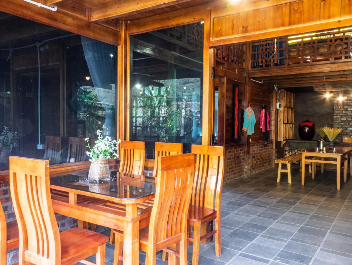 Wild Apple Homestay サパ エクステリア 写真
