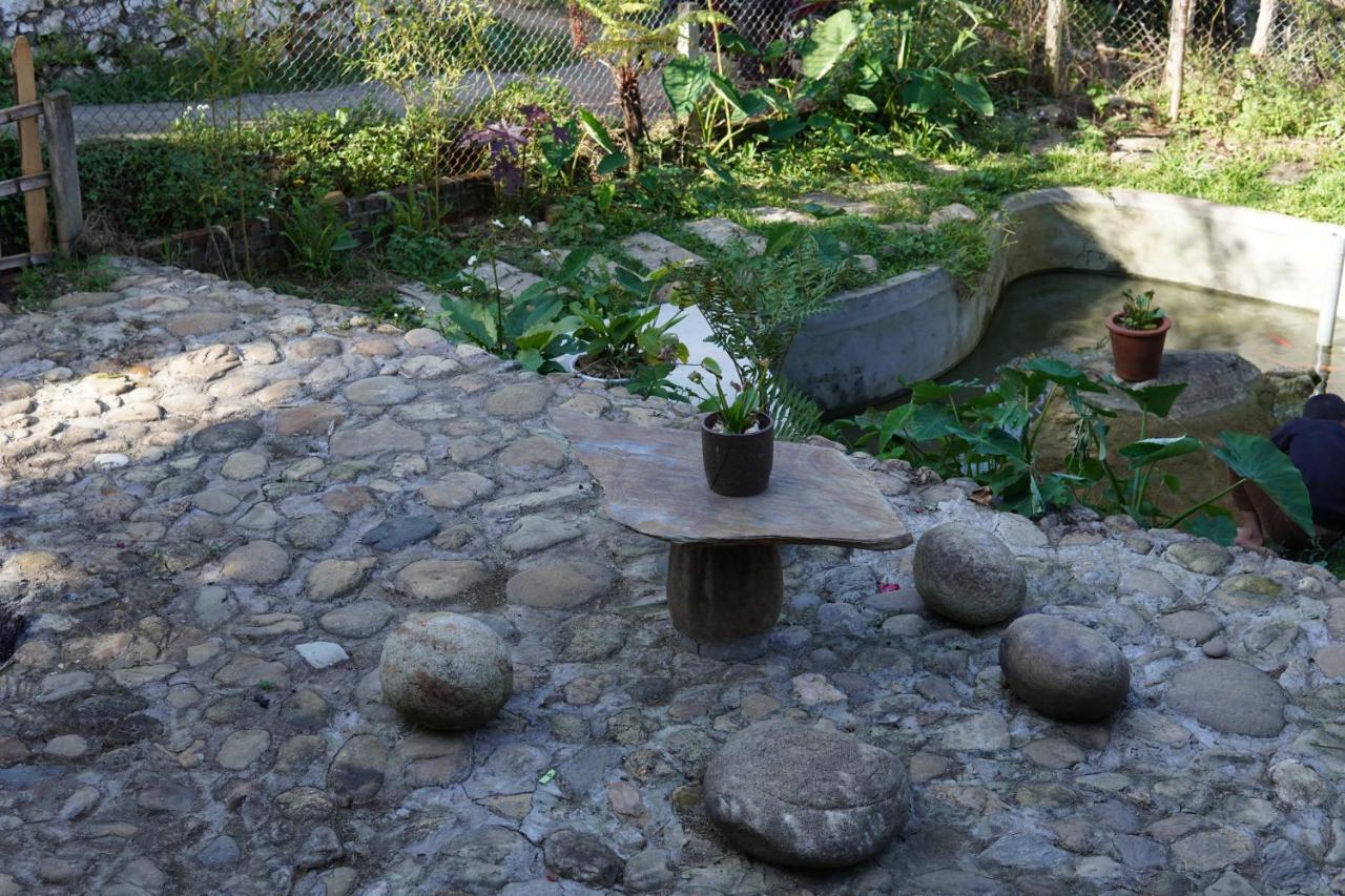 Wild Apple Homestay サパ エクステリア 写真